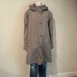 Gallery Women’s Midweight Raincoat – Pleated Hood, Removable Liner